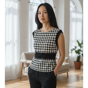Le Chateau Monochrome Houndstooth Top